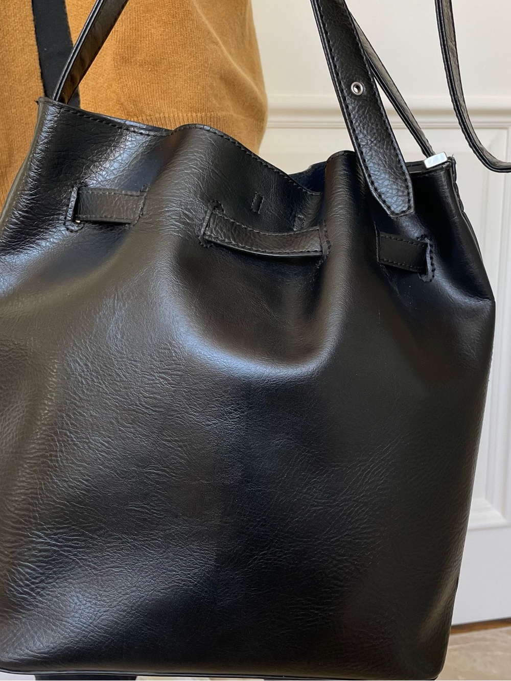 Matt & Nat Black Vegan Leather Hobo Bucket Shoulder Bag - Width 13”